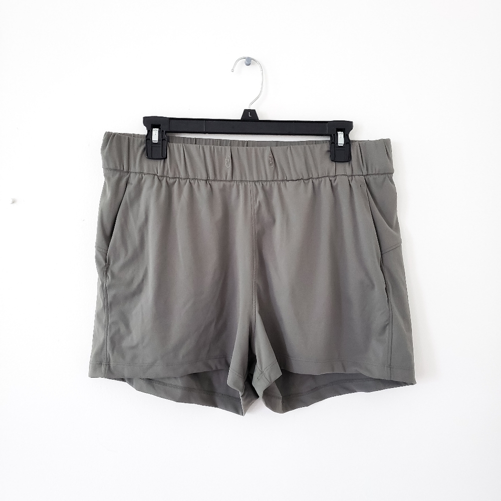 Willit athletic shorts size large